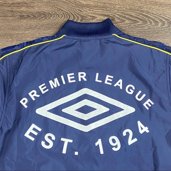 Umbro Premier League Men’s Sporty Style Blue Button Up Jacket Size Medium NEW - Picture 2 of 9